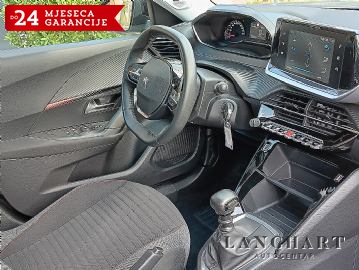 AKCIJA !! Peugeot 2008 1,2 PureTech,1vlasnik,61.527km,Servisna,Garancija