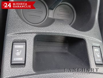 Nissan Qashqai 1,5 dCi Tekna,1vlasnik,HR-auto,Servisna Reg.04/2025,Garancija    