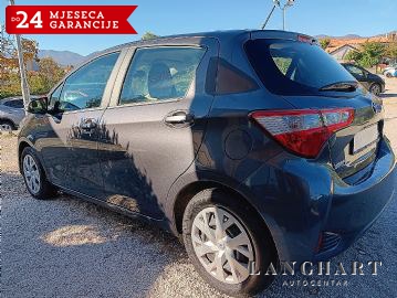 Toyota Yaris 1,5 Automatik,Hybrid,Navi,Kamera,Tvornička garancia